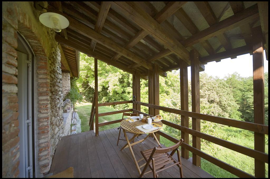 Agriturismo Famiglia Al Castello Di Bagnolo Bagnolo Piemonte الغرفة الصورة
