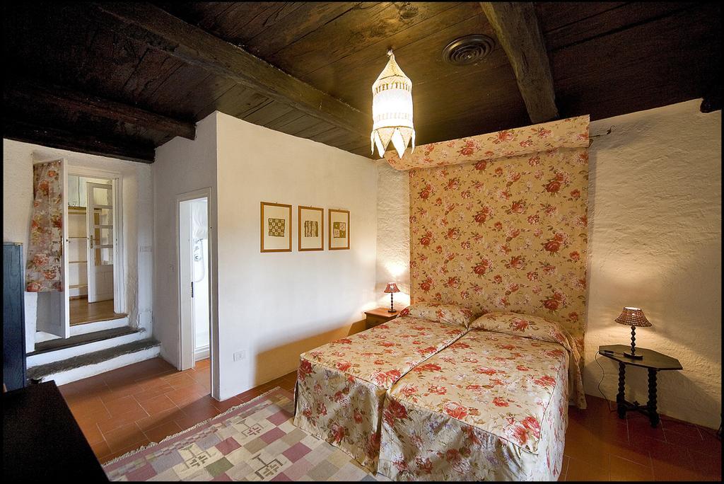 Agriturismo Famiglia Al Castello Di Bagnolo Bagnolo Piemonte الغرفة الصورة