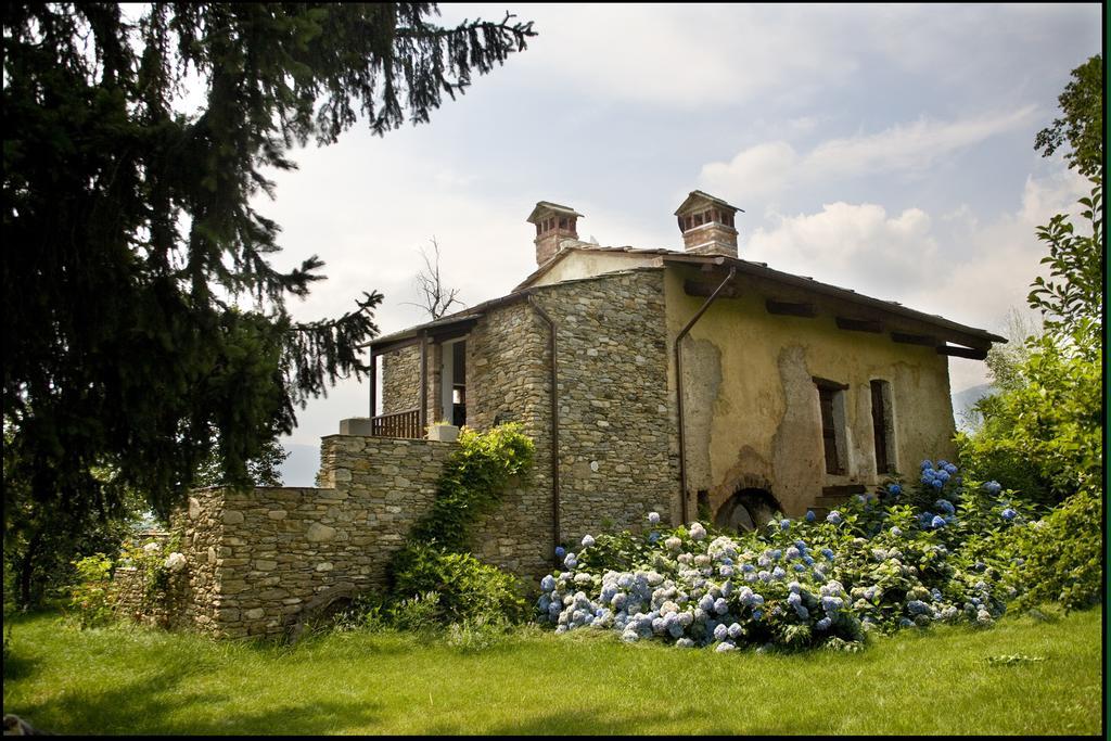 Agriturismo Famiglia Al Castello Di Bagnolo Bagnolo Piemonte الغرفة الصورة